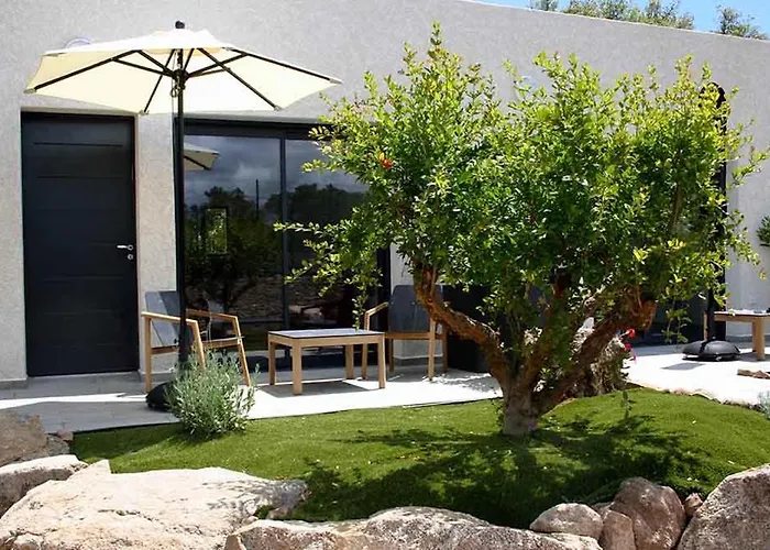 Terre Et * Sainte-Lucie de Porto-Vecchio