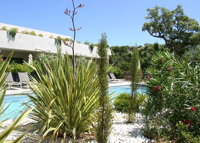 Terre Et Sainte-Lucie de Porto-Vecchio